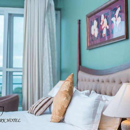 Regency Park Hotel ダル・エス・サラーム エクステリア 写真