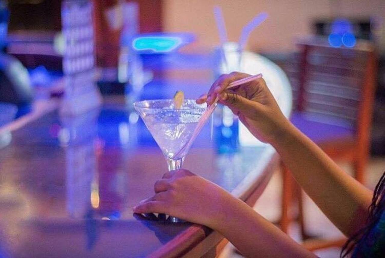 Regency Park Hotel ダル・エス・サラーム エクステリア 写真